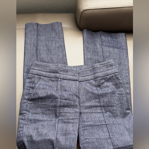 Jacket and pants suit in size 6, BEBE - Picture 13 of 16